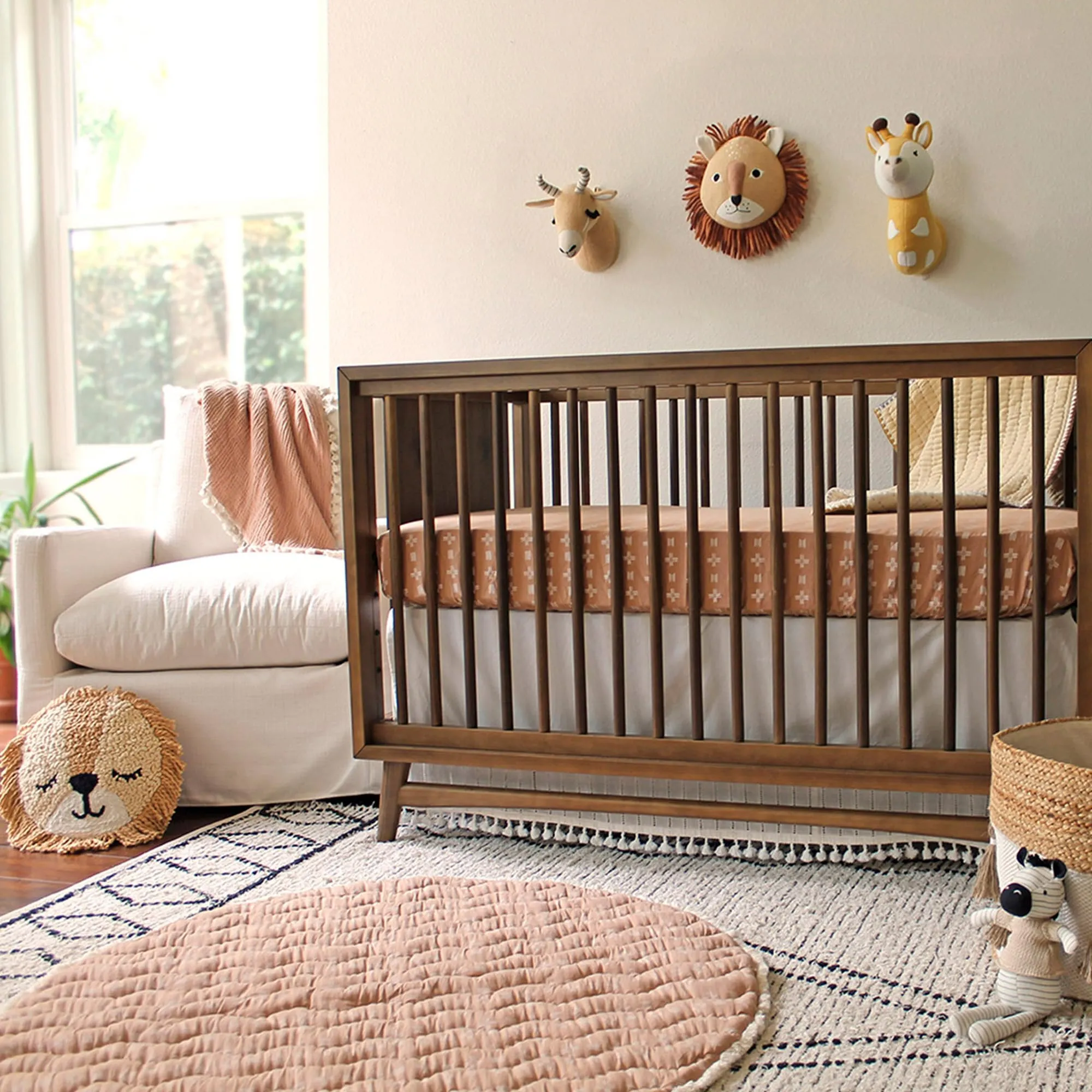 Crane Baby Room Decorative Plush Wall Decor (Size: 23 x 25 x 14 cm, Lion, Kendi Collection)