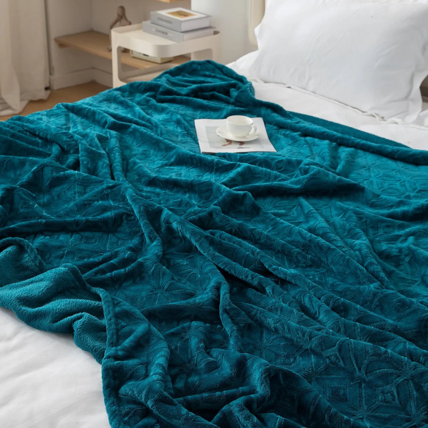HOKIPO AC Blanket Double Bed Queen, 200x230 cm / 6.5x7.5 feet, Teal
