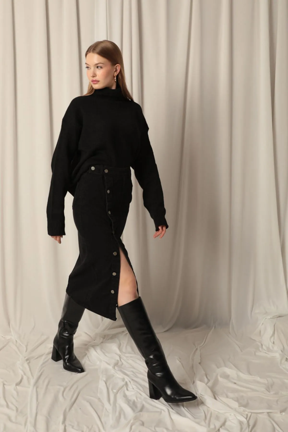 KKT Denim Fabric Women's Black Skirt - Ilford