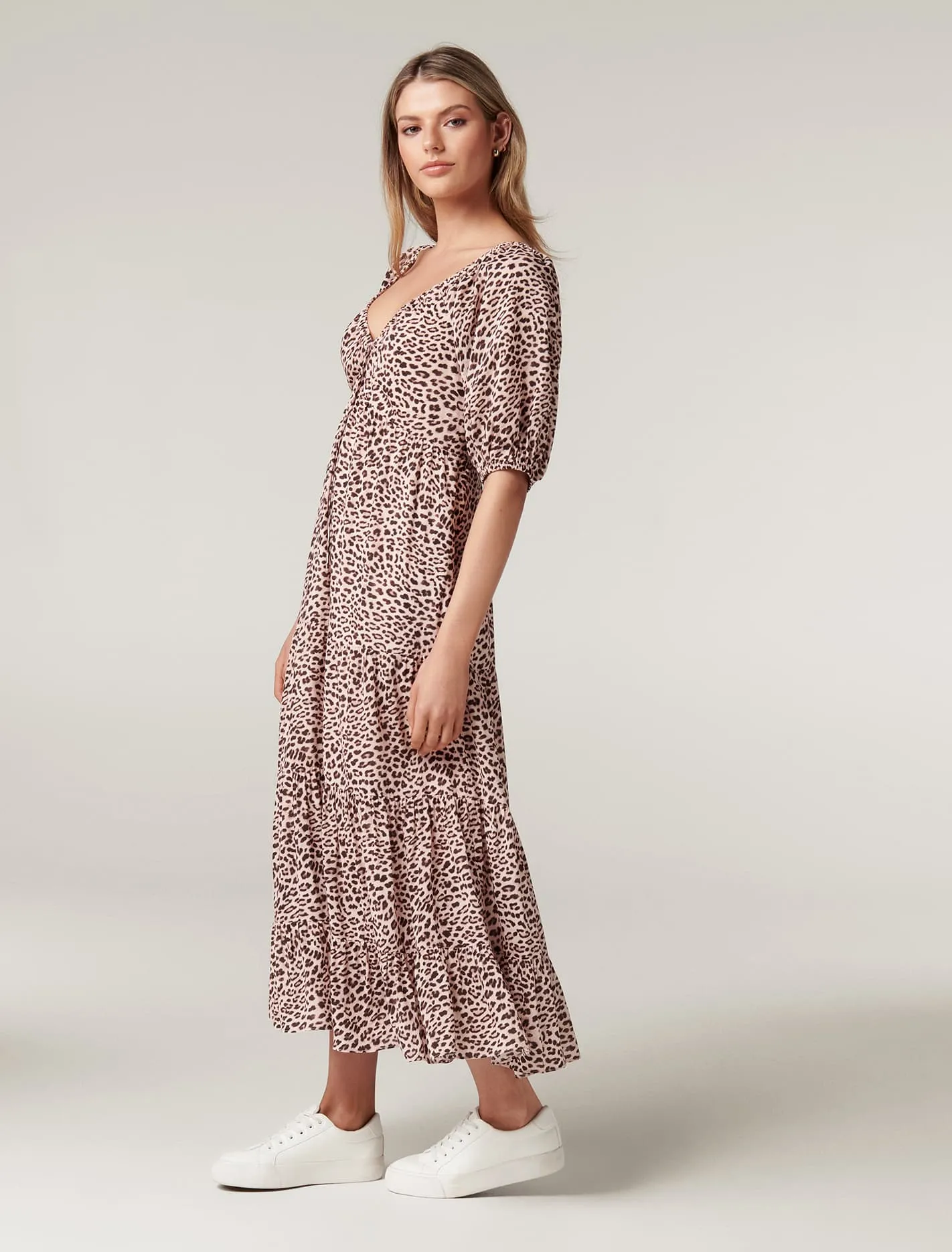Kourtney Tiered Midi Dress
