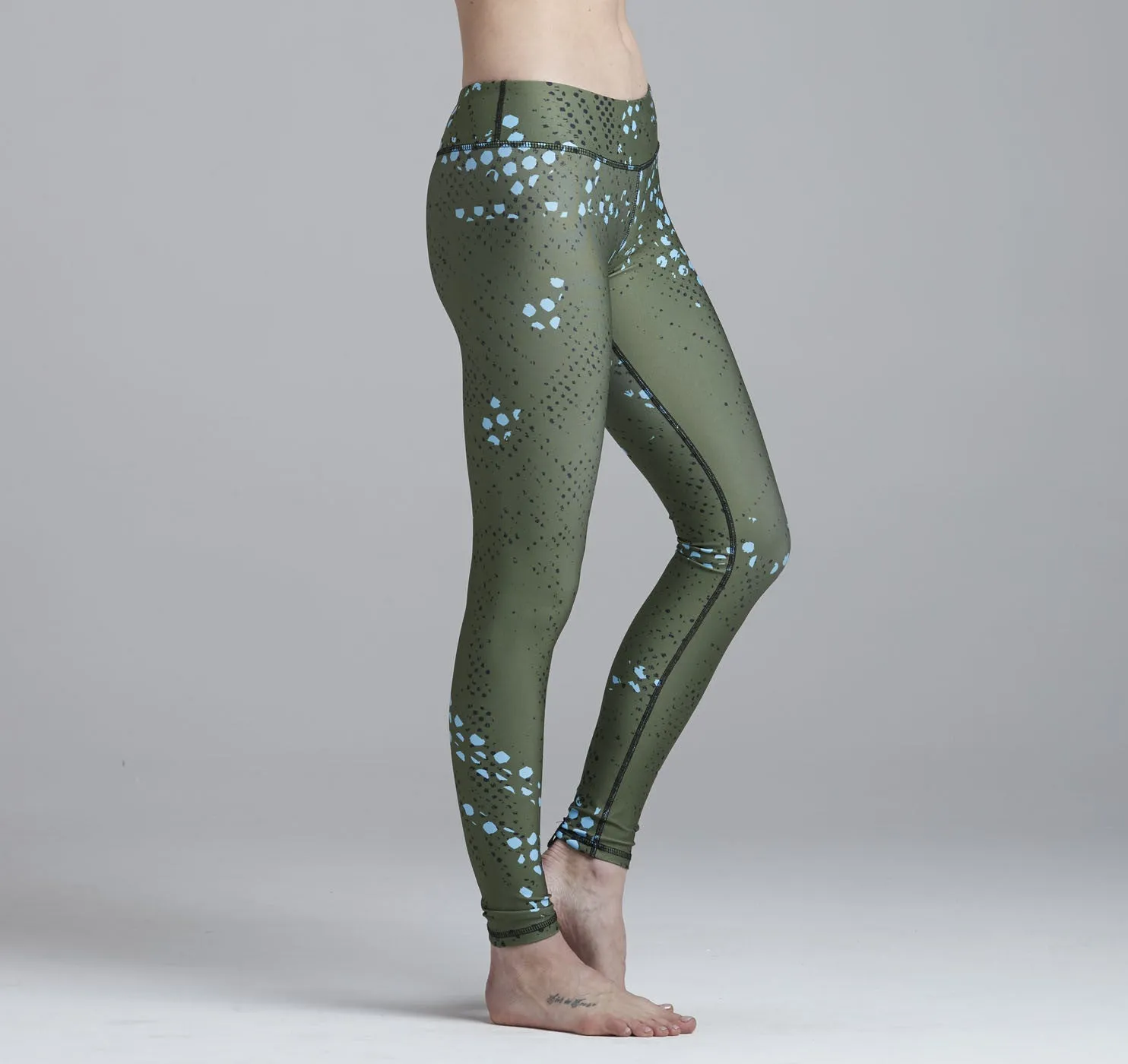 Leggings, Distress in Green