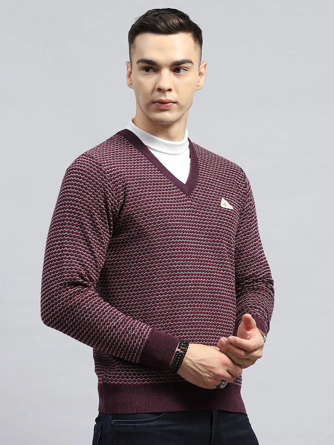 Men Burgundy Self Design V Neck Full Sleeve Pullover