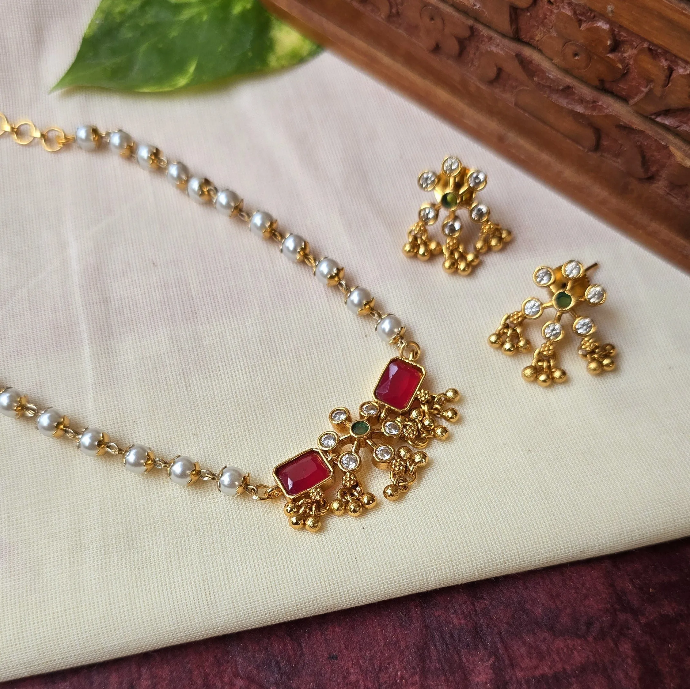 Pearl Single Layer Choker