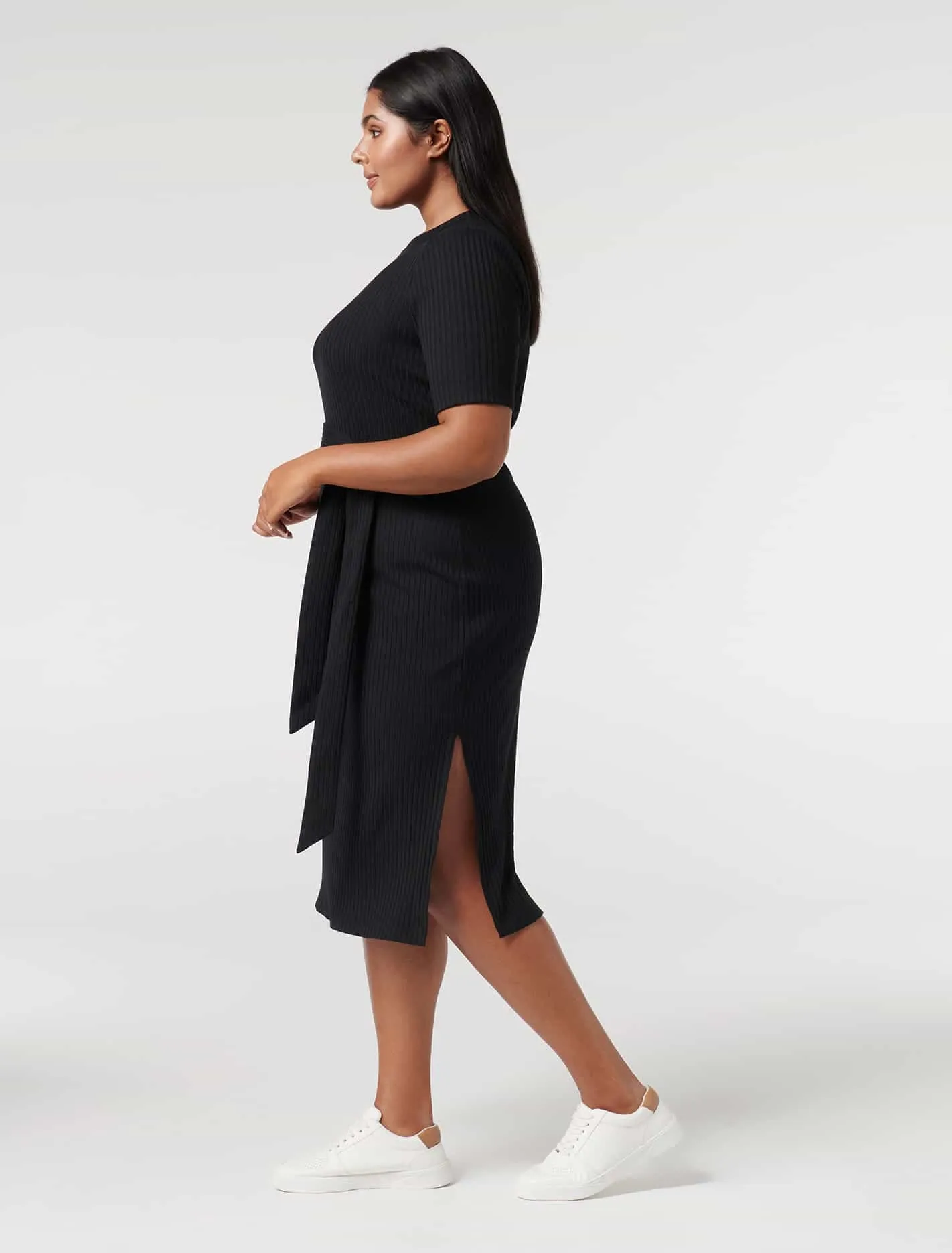 Scarlett Curve Short Sleeve Dress