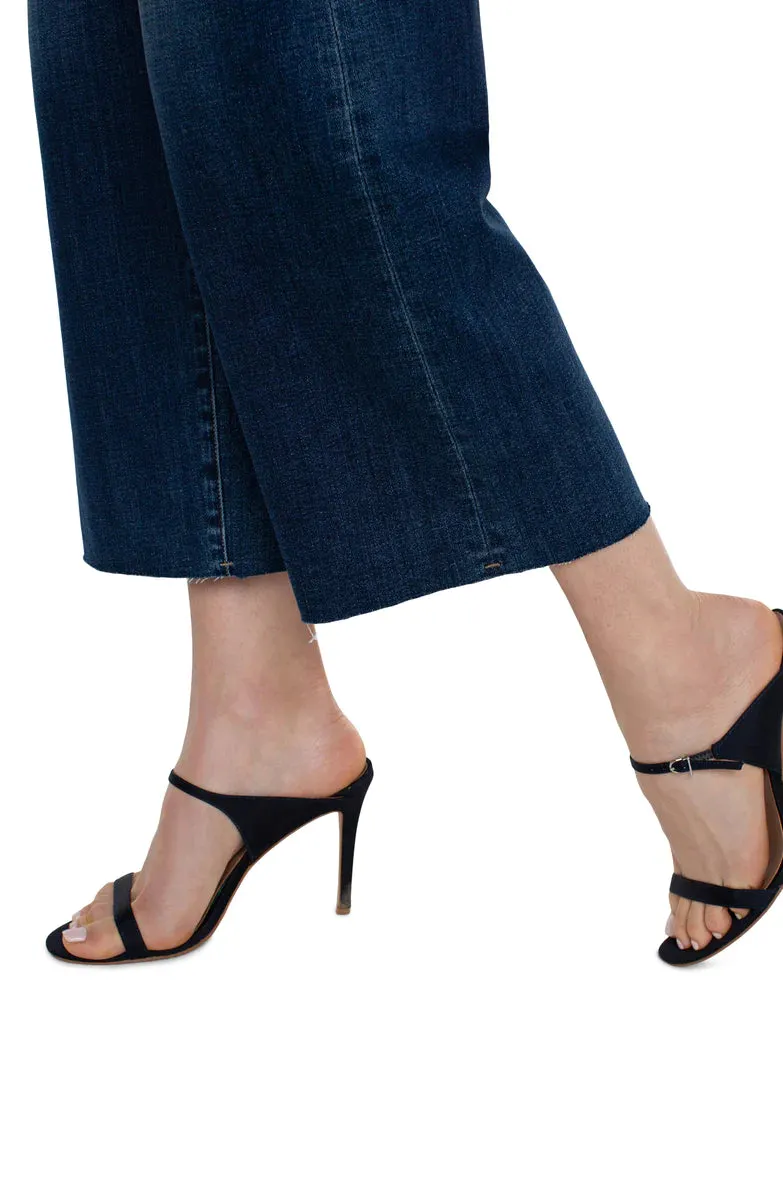 Stride Hi-Rise with Cut Hem