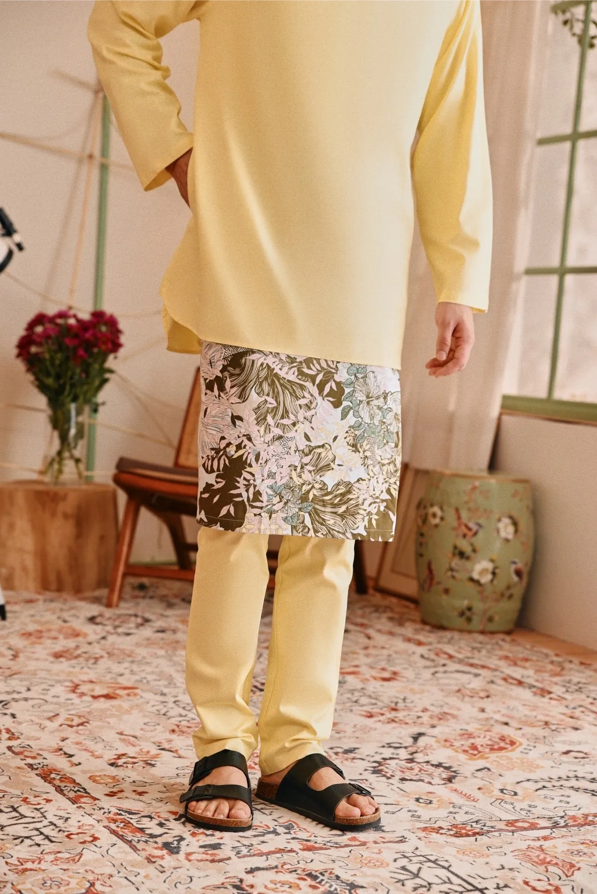The Perfect Men Slim Fit Pants - Light Yellow