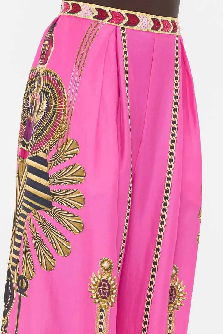 Tuck Front Pant in Song of Scarab