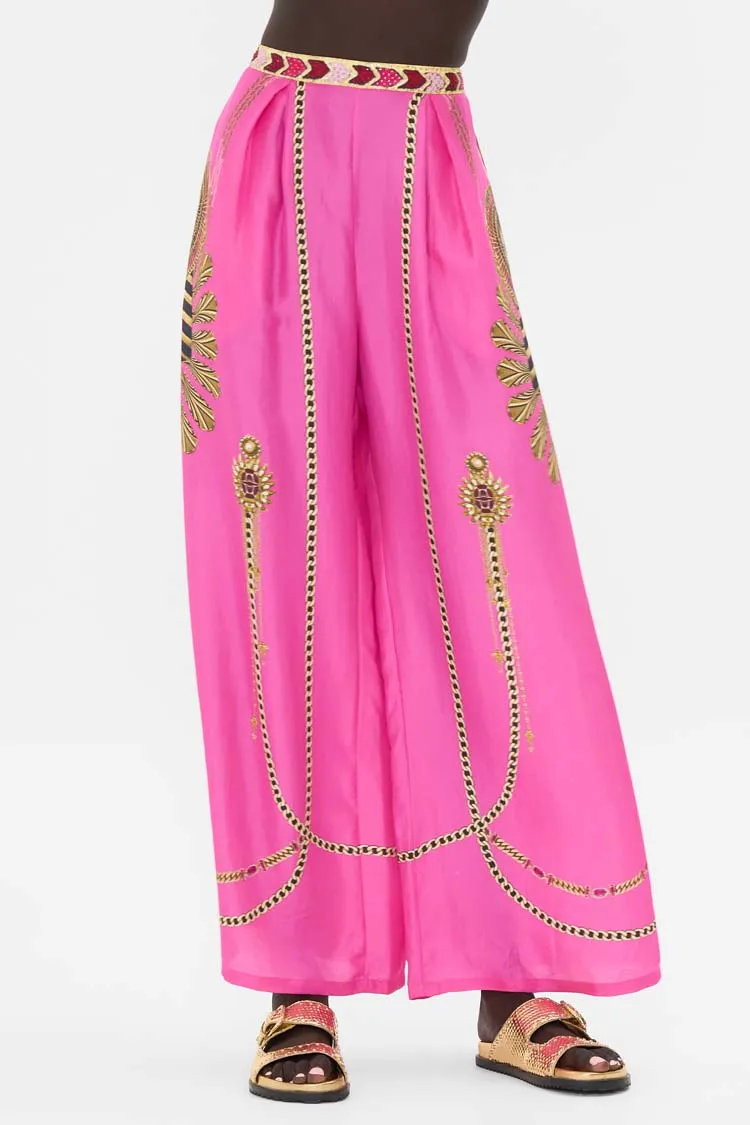 Tuck Front Pant in Song of Scarab