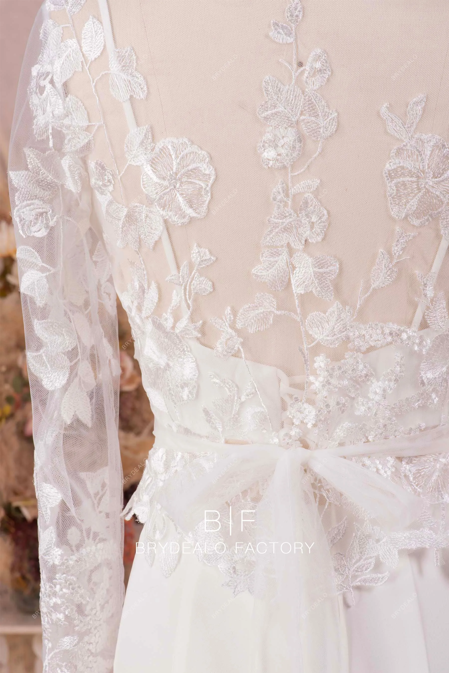 V-neck Lace Bolero Modern Two-Piece Crepe Mermaid Wedding Dress