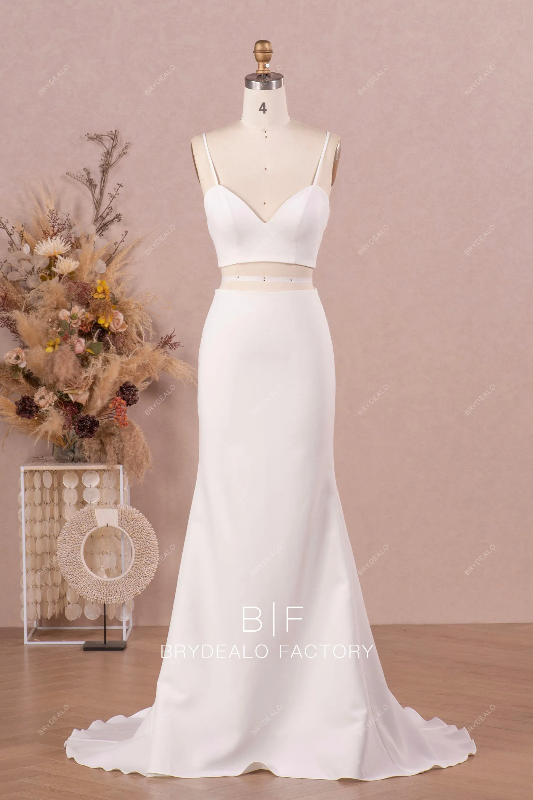 V-neck Lace Bolero Modern Two-Piece Crepe Mermaid Wedding Dress