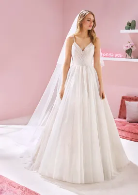 White One Bridal NICKI Size 16 Pronovias Wedding Dress Shimmer Tulle Princess V Neck Gown
